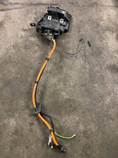 2055400904 2058803103 - Mercedes c w205 гибридные зарядные кабели