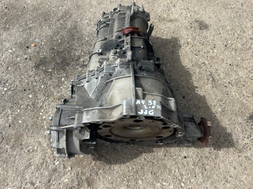AUDI A4 B8 2,0 TDI Getriebe MANUALNA JJG