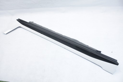 5A360F2 51775A360F2 - Накладка на поріг права в комплекті зі світлим килимом bmw g26 4gc grancoupe