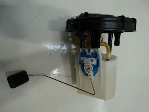 feed pump PLYWAK CITROEN C4 III 1.5 HDI 2020R.- 9833761780