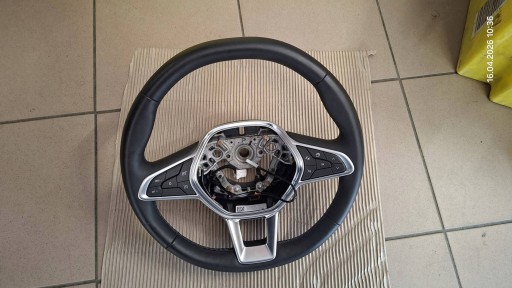 volan Renault Captur II CLIO V 484006274R kao nova!