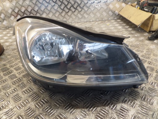 light right front Mercedes c w204 lift UK A2048209859