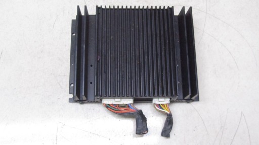 018/016 - HYUNDAI i40 аудио радио усилитель 963703Z101 11-