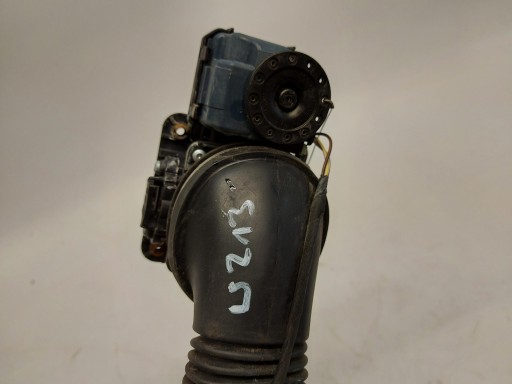 MERCEDES W213 E300de Kombi adapter, stecker lade stoßstange heck A2135408793