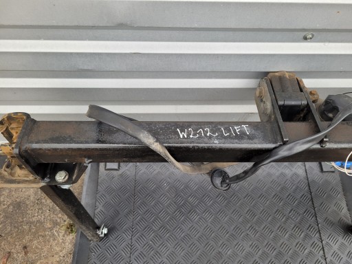 sider tow TOW-TRUST MERCEDES W212 LIFT KOMBI