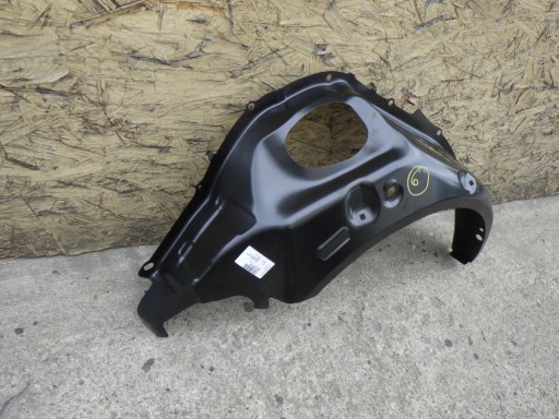 AUDI A1 82A 2018- mudguard right rear.
