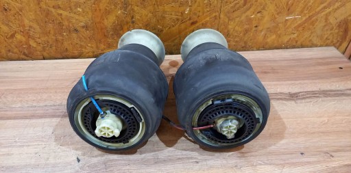 37106781828 - BMW F11 подушки подвески NIVO правая левая