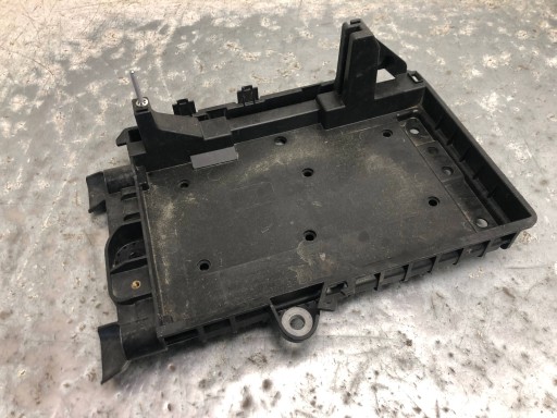 držák akumulátoru MERCEDES W177 A1776204201