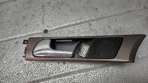 01 - ВНУТРЕННЯЯ РУЧКА AUDI A6 C5 98R ЛЕВ ПЕРЕДНИЙ