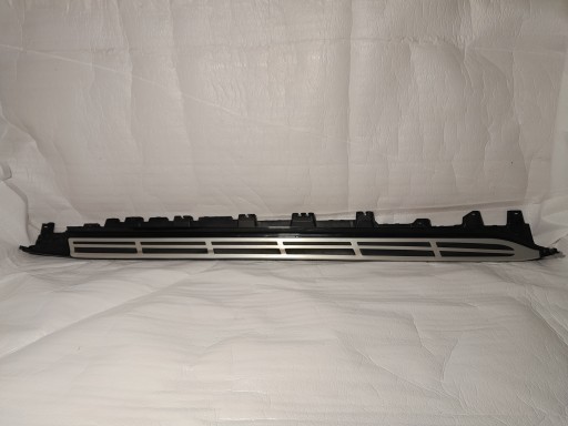 BMW X7 G07 moulding cap of the threshold