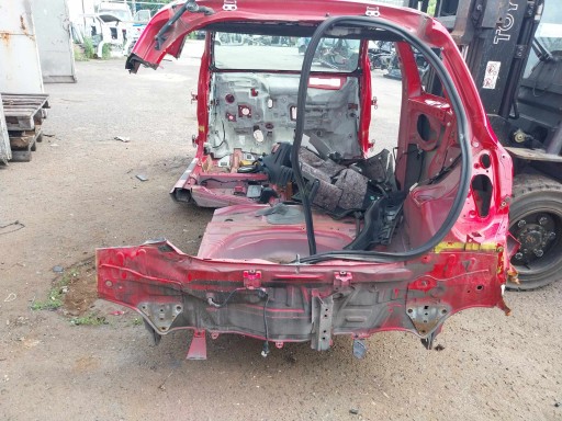 01 - TOYOTA YARIS II 2 05- 3D 3 ДВЕРИ ЗАДНЯЯ ЧЕТВЕРТЬ ЗАДНИЙ РЕМЕНЬ ВАННА