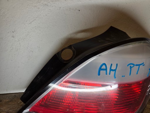 Licht rechts hinten rechts heck Opel Astra H III HB PRZEDLIFT 24451837