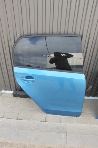 Skoda citigo fl 5d правая задняя дверь в сборе lw5m