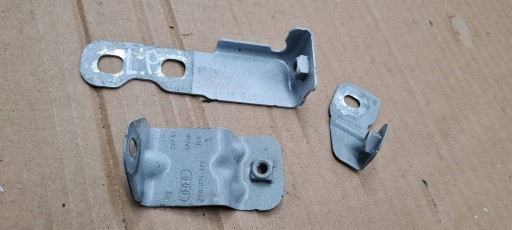 A5 8W S5 bracket holder of a fender hook left front LS9R 8W6821433