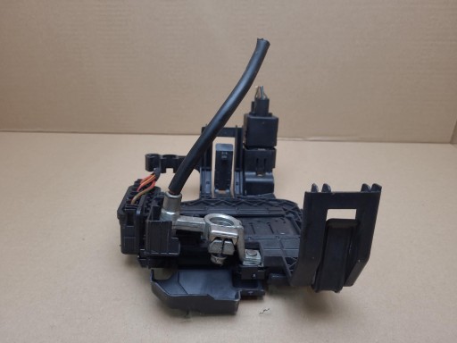 terminal plus Volkswagen Polo 5 2011 1J0010232