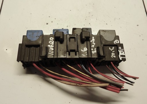 RENAULT TRAFIC III OPEL VIVARO 1.6DCI Module fusibles 93452805