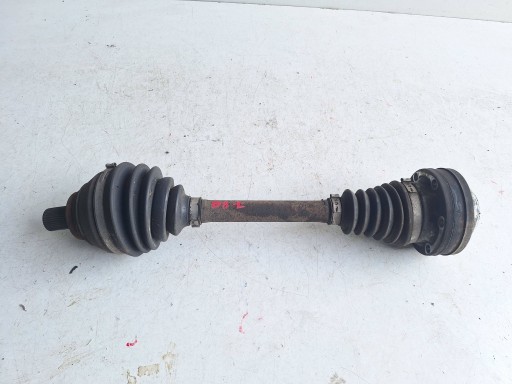 VOLKSWAGEN PASSAT B8 15-19 semi-axis left 2.0 TDI 3Q0407271C