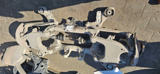 träger / Achsträger heck BMW F01 F02 750Li xDrive