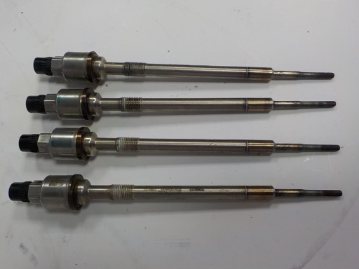 Свічка розжарювання opel insignia 55579436