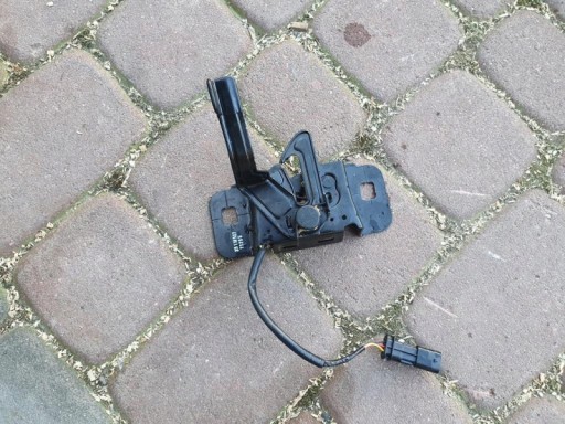bonnet latch lock z with the sensor Opel Astra K V 39118537