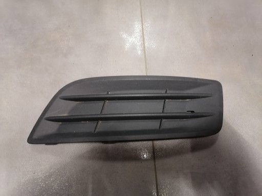 Кришка бампера ліва передня VOLVO V50 30779102