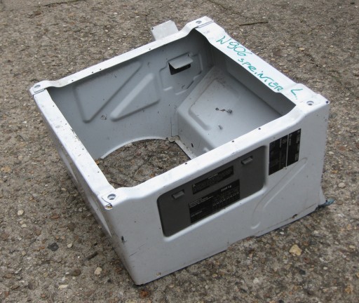 MERCEDES SPRINTER W906 Porte Support Siège Gauche KIEROWCZY A9069110100