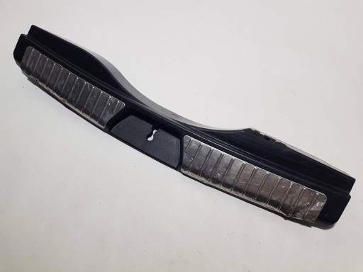 cover moulding supports of the threshold boot MERCEDES GL X164