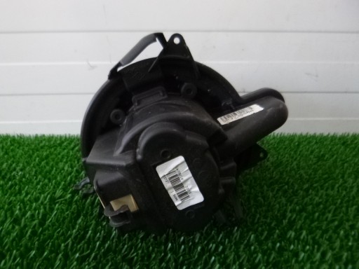 RENAULT CLIO IV 12- Lüfter DMUCHAWA 5R5833500