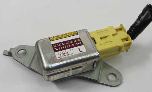 Датчик удара daihatsu cuore 89830-b2060