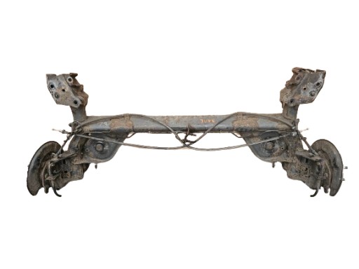 Nissan juke f15 задня підвіска балка задня