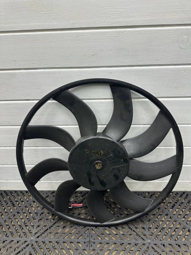 radiator fan BMW X5 E70 8618242