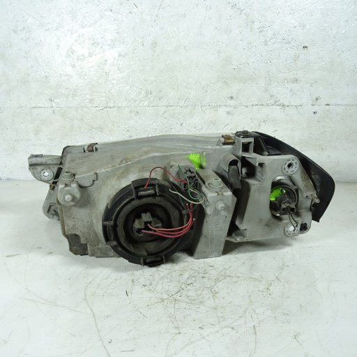 MAZDA 323 REFLEKTOR right 1305235393