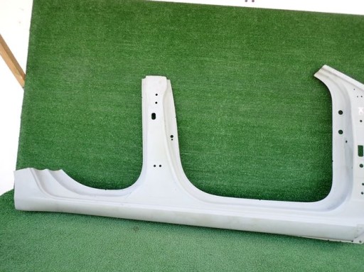 HYUNDAI I20 14- threshold right