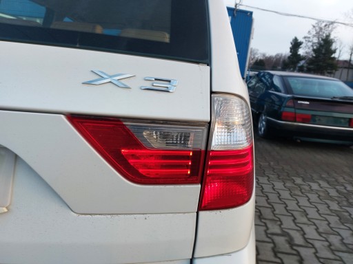e831 - Bmw x3 e83 лифт задний правый фонарь на люке lci