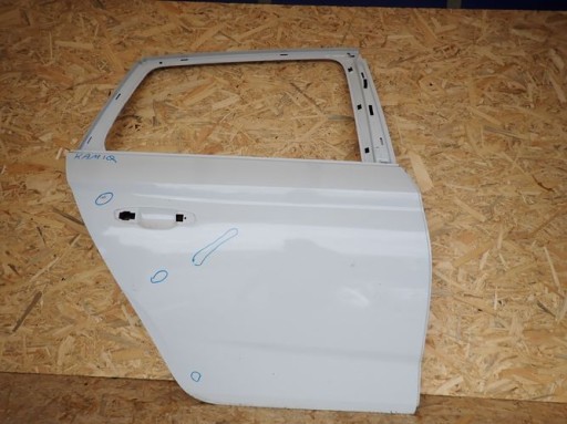 SKODA KAMIQ door right rear. rear part