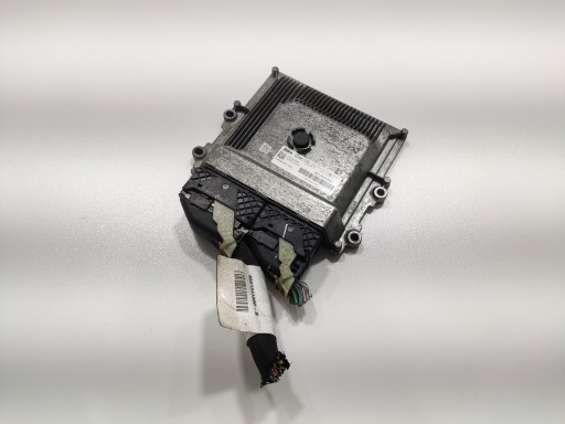 computer control unit of the engine PEUGEOT 208 and 1.2 THP 9813454380 2012-2019