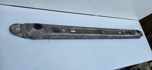 Peugeot RCZ 1.6 THP Versteifung Halter Strebe unter Kühler Halter