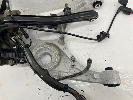 MERCEDES ML W166 166 Moyeu support broche Axe moyeu Petit bras Bras Droite Arrière 1663570205