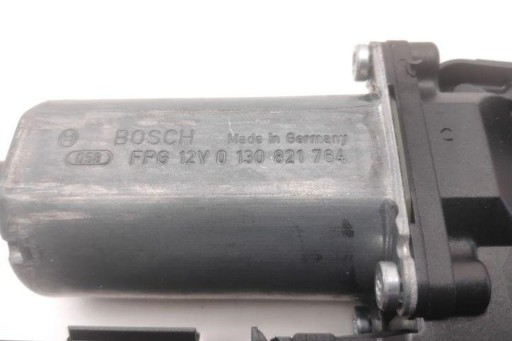 Мотор стеклоподъемника передней левой двери porsche cayenne (9pa) 0130821764