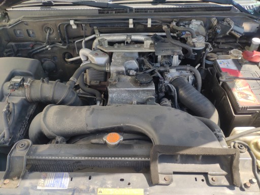 MITSUBISHI PAJERO 4 IV 3.2 DI-D 2007- výstuha pod motor Nápravnica Nápravnica naprava