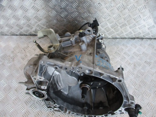 Getriebe PEUGEOT 2008 1,5HDI 20V253 19R