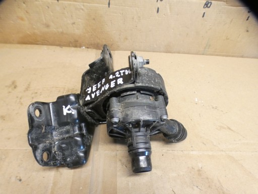 pumpa cirkulacije vode PEUGEOT 2008 II 1.2 THP 9833196380