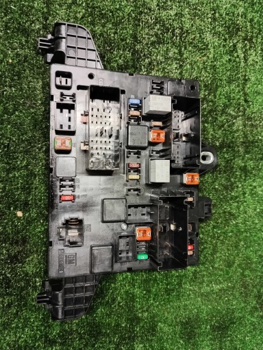 Блок предохранителей opel cascada 13379016