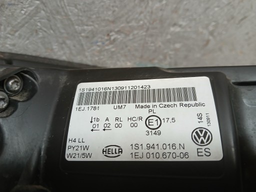 light front right VW UP 1S1941016N