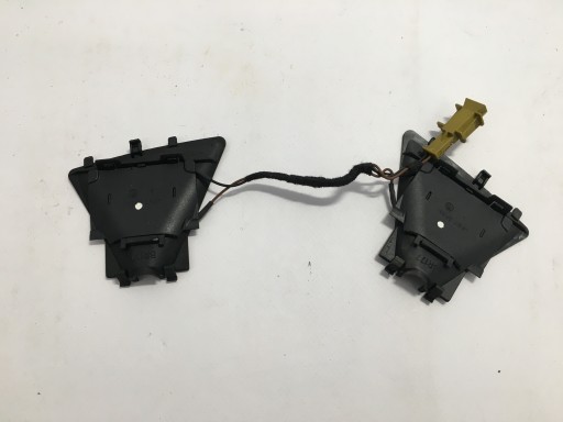 1 - Кріплення камери лобове скло передня MERCEDES W177