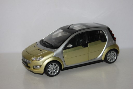 KYOSHO SMART FORFOUR 1/18 • Opinie - Allegro