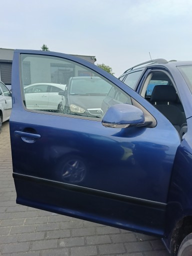 OSO5 - Skoda octavia ii 2 04-13 правая передняя дверь 9462 код краски