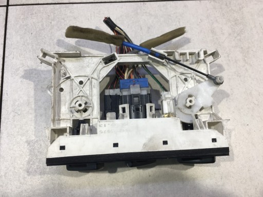 PANEL air conditioning devices SPACE STAR 1.3 16V