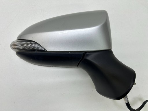 mirror side right Toyota Avensis T27 lift T29 2016 UK
