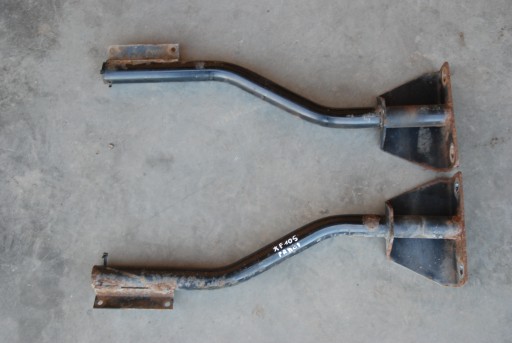 КРОНШТЕЙН КРЫЛА ТРУБА DAF XF 105